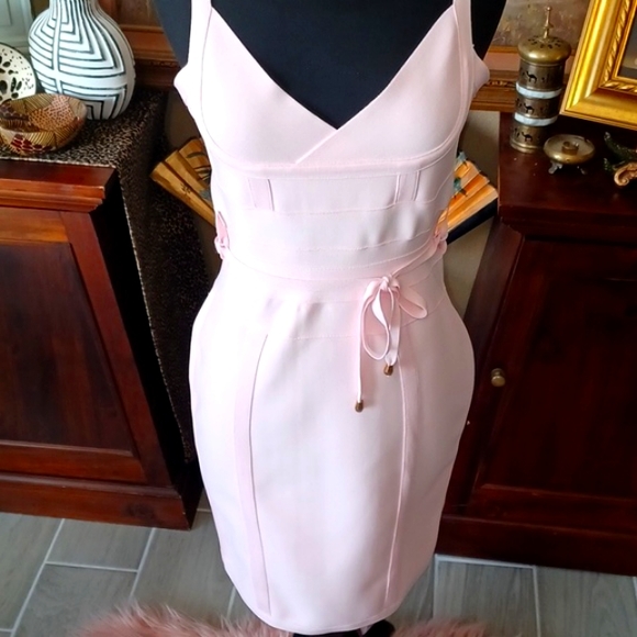 Pretty Bar Shop Dresses & Skirts - 🩷🎉Pink Rose' Bandage Dress🎀